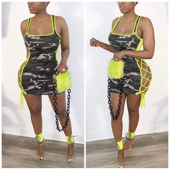 Sexy Camouflage With Loud Green Trim | Color: Green | Size: L